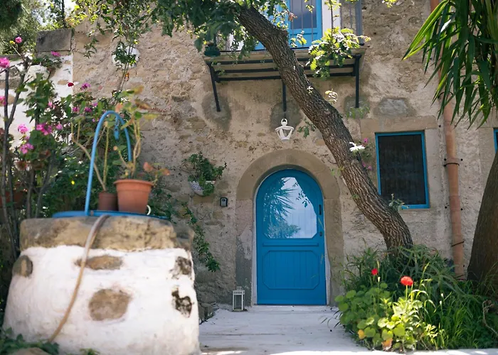 La Casa del Nespolo - Exclusive Country Suites - Seaview Pool&Self Check-in Capo dʼOrlando
