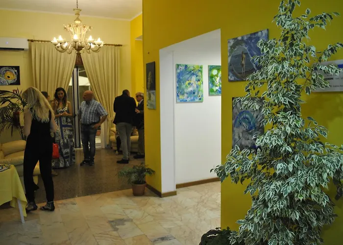 Nuovo Hotel Faro Capo dʼOrlando